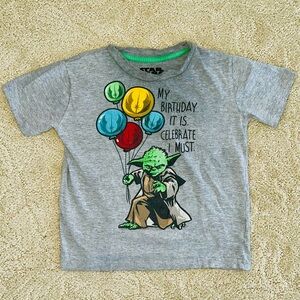 Star Wars Yoda Birthday Gray Cotton T-shirt